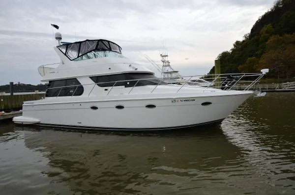 Slide: The Image of Carver Yachts 450 Voyager 2000 - 0
