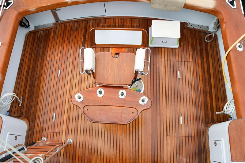 Slide: The Image of Luxurious teak deck of 2001 Black Watch 40 boat with fishing chair. - 18