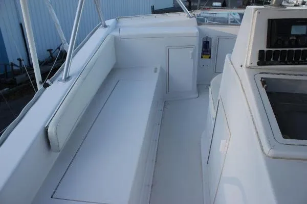 Slide: The Image of Viking 53 Convertible 1990 - 4