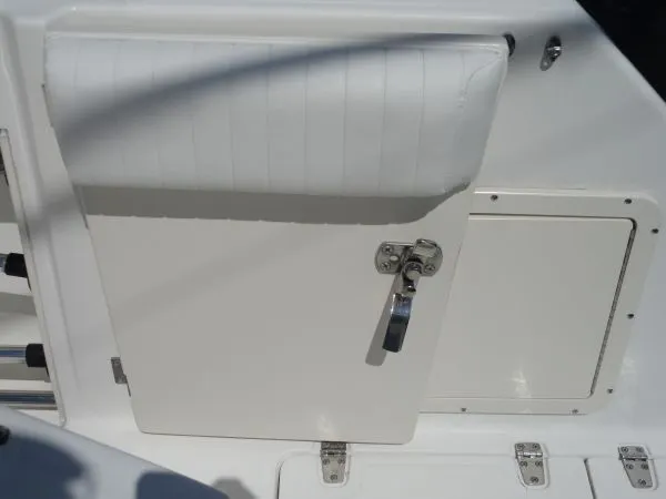 Slide: The Image of Boston Whaler 295 Conquest 2002 - 11