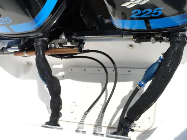 Slide: The Image of Boston Whaler 295 Conquest 2002 - 7