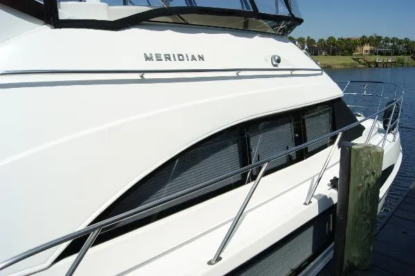 Slide: The Image of Meridian 459 COCKPIT MOTORYACHT 2004 - 3