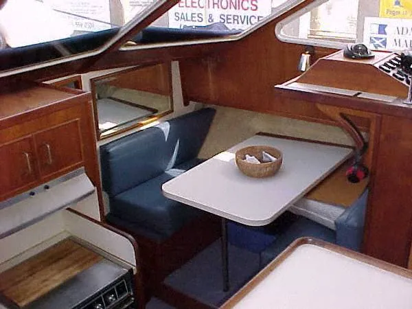 Slide: The Image of Tollycraft 44 CPMY 1986 - 5