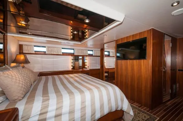Slide: The Image of Viking Motoryacht BR9107 1992 - 9