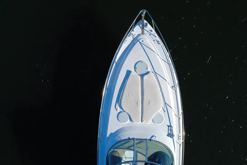 Slide: The Image of Top view of 2006 Four Winns 348 Vista boat on dark water. - 16