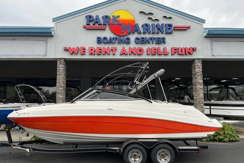 Slide: The Image of 2007 Yamaha Boats AR230 HO at Park Marine Boating Center, "We Rent and Sell Fun." - 11