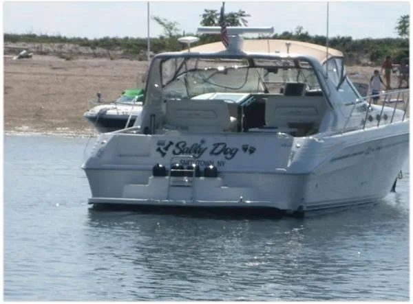 Slide: The Image of Sea Ray 400 Express Cruiser 1998 - 3