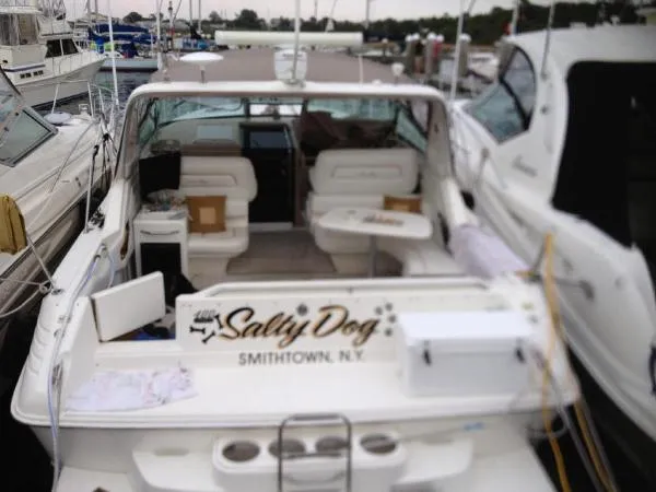Slide: The Image of Sea Ray 400 Express Cruiser 1998 - 4
