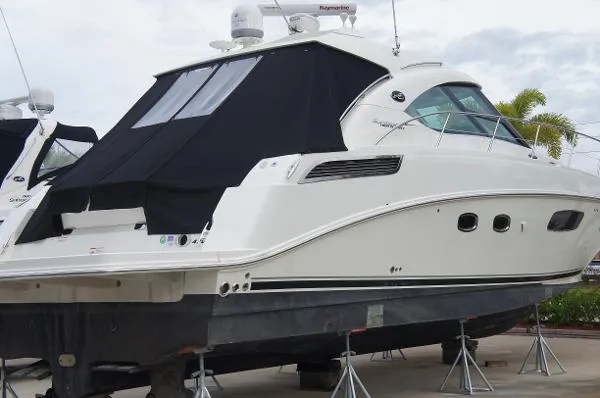 Slide: The Image of Sea Ray 470 Sundancer 2012 - 2