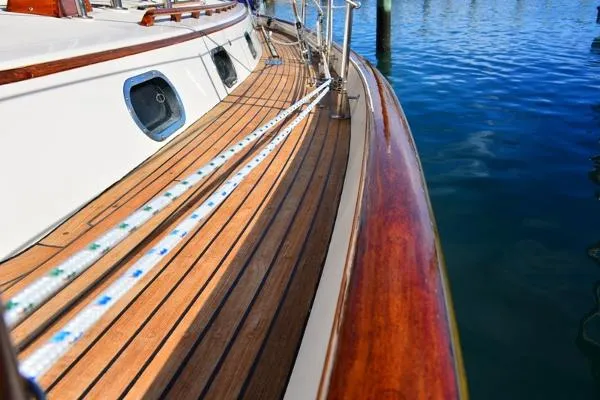 Slide: The Image of TaShing Baba 40' Cutter 1990 - 8