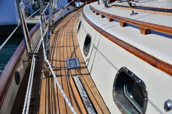 Slide: The Image of TaShing Baba 40' Cutter 1990 - 9