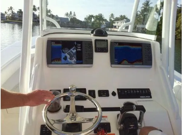 Slide: The Image of Regulator Marine 32 Forward Seating 2011 - 1