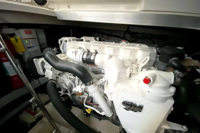 Slide: The Image of Sea Ray 470 Sundancer 2011 - 100