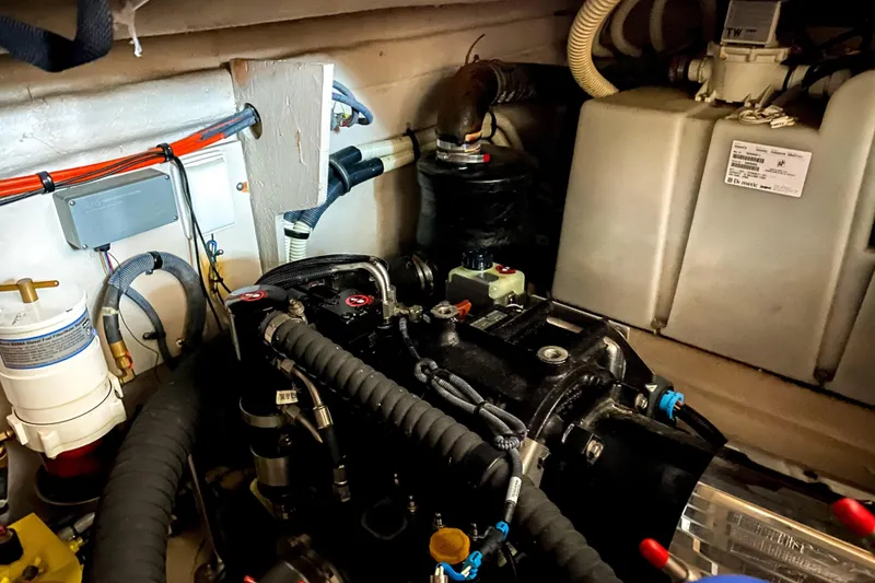 Slide: The Image of Sea Ray 470 Sundancer 2011 - 101