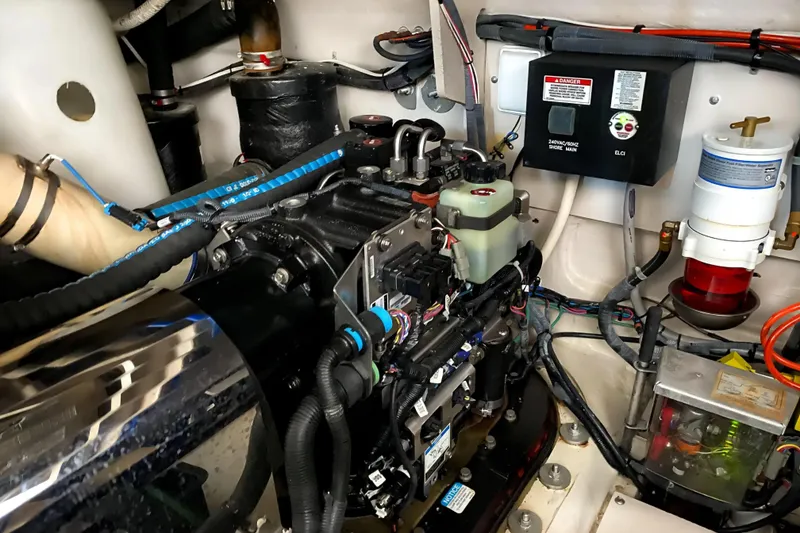 Slide: The Image of Sea Ray 470 Sundancer 2011 - 104