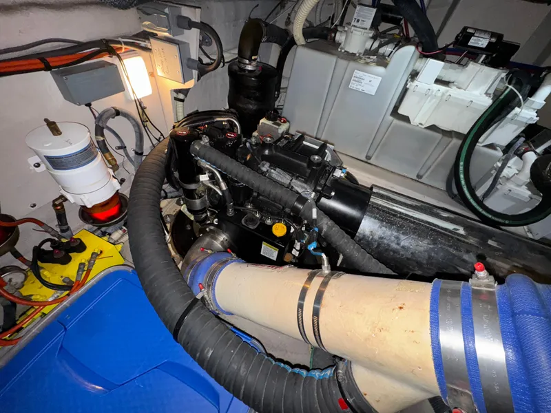 Slide: The Image of Sea Ray 470 Sundancer 2011 - 106