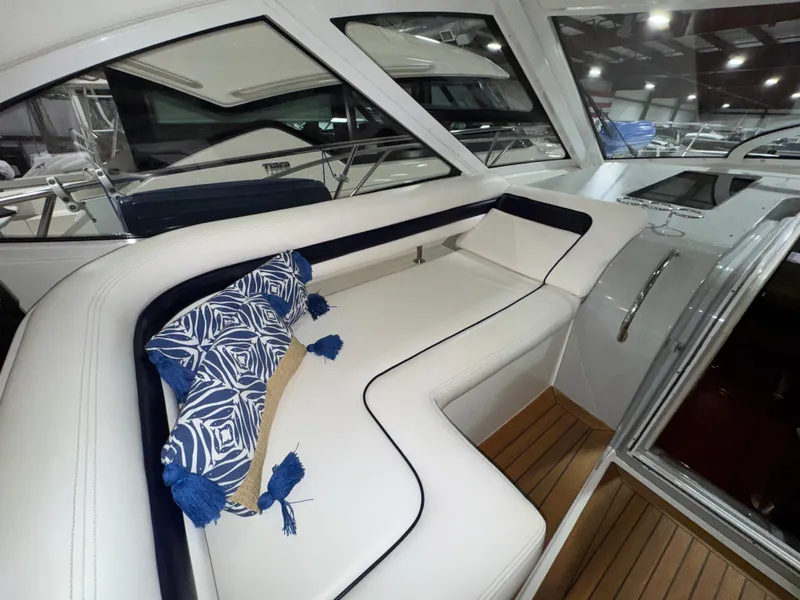 Slide: The Image of Sea Ray 470 Sundancer 2011 - 51