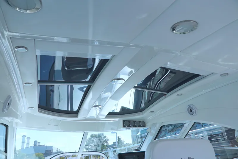 Slide: The Image of Sea Ray 470 Sundancer 2011 - 54