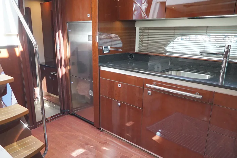 Slide: The Image of Sea Ray 470 Sundancer 2011 - 71