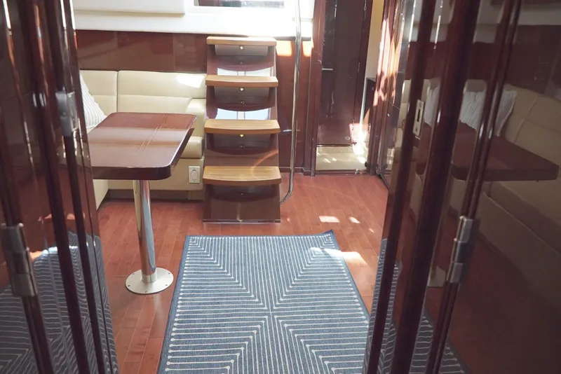 Slide: The Image of Sea Ray 470 Sundancer 2011 - 76