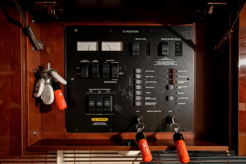 Slide: The Image of Sea Ray 470 Sundancer 2011 - 78