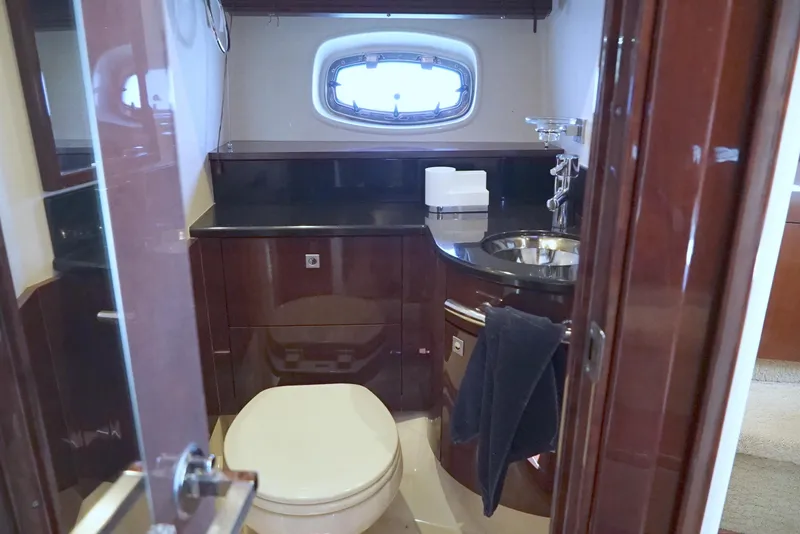 Slide: The Image of Sea Ray 470 Sundancer 2011 - 83
