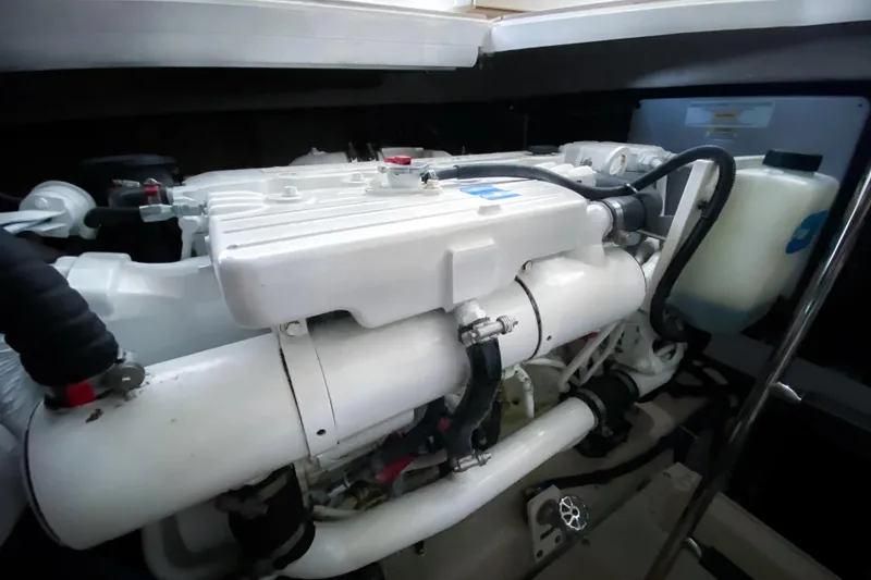 Slide: The Image of Sea Ray 470 Sundancer 2011 - 98