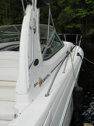 Slide: The Image of Sea Ray 300 Sundancer 2002 - 10