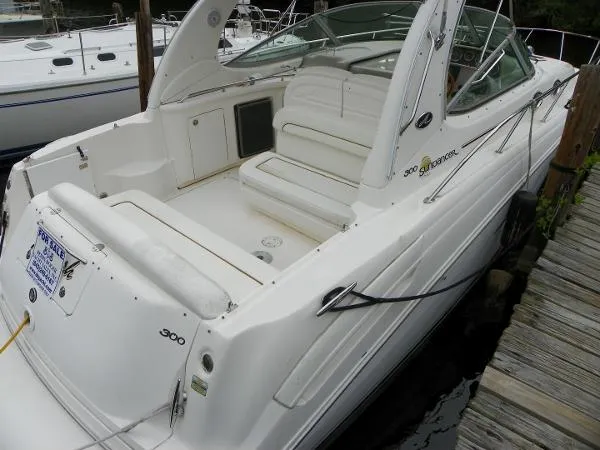 Slide: The Image of Sea Ray 300 Sundancer 2002 - 2