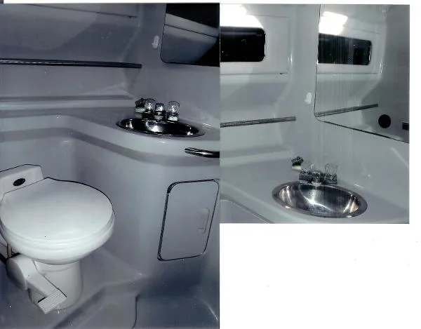Slide: The Image of Sea Ray 310 Express Cruiser 1990 - 6