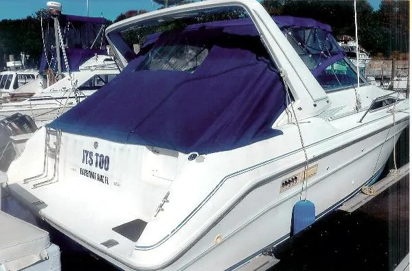 Slide: The Image of Sea Ray 310 Express Cruiser 1990 - 8