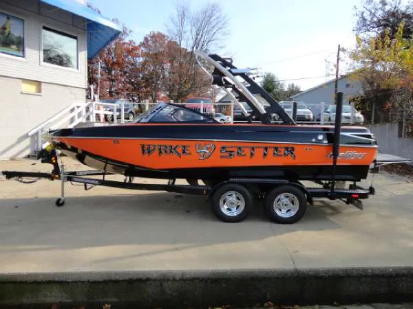 Slide: The Image of Malibu Wakesetter VTX 2012 - 0