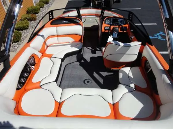 Slide: The Image of Malibu Wakesetter VTX 2012 - 10