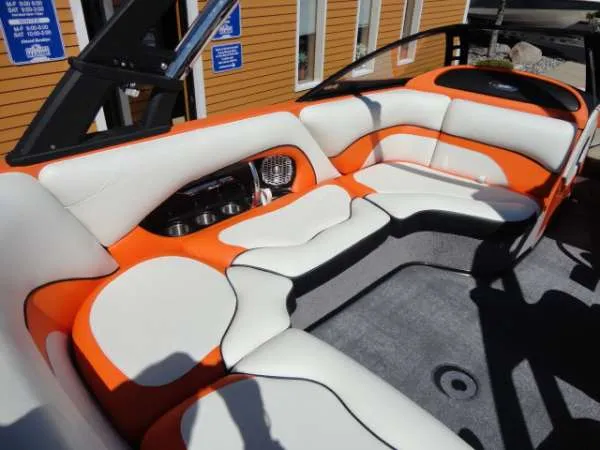 Slide: The Image of Malibu Wakesetter VTX 2012 - 11