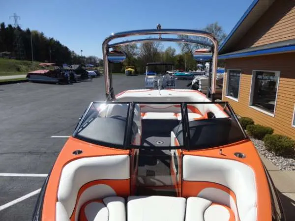 Slide: The Image of Malibu Wakesetter VTX 2012 - 9