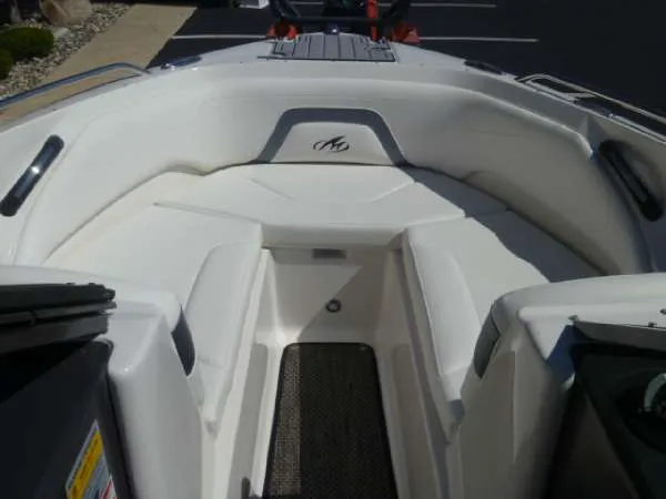 Slide: The Image of Monterey 224 FSX 2013 - 2