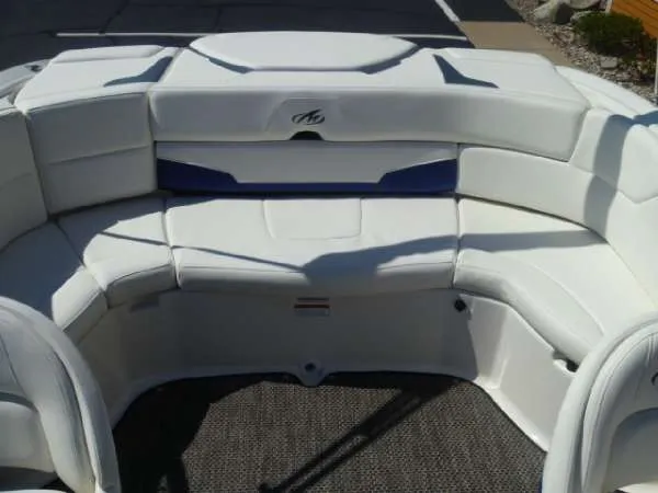 Slide: The Image of Monterey 224 FSX 2013 - 6