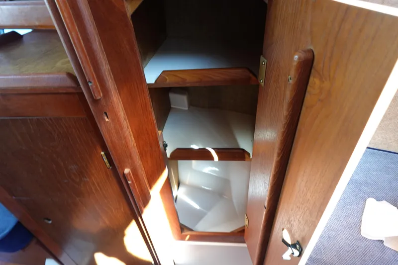 Slide: The Image of Interior storage of 1987 Hunter 310 sailboat. - 49