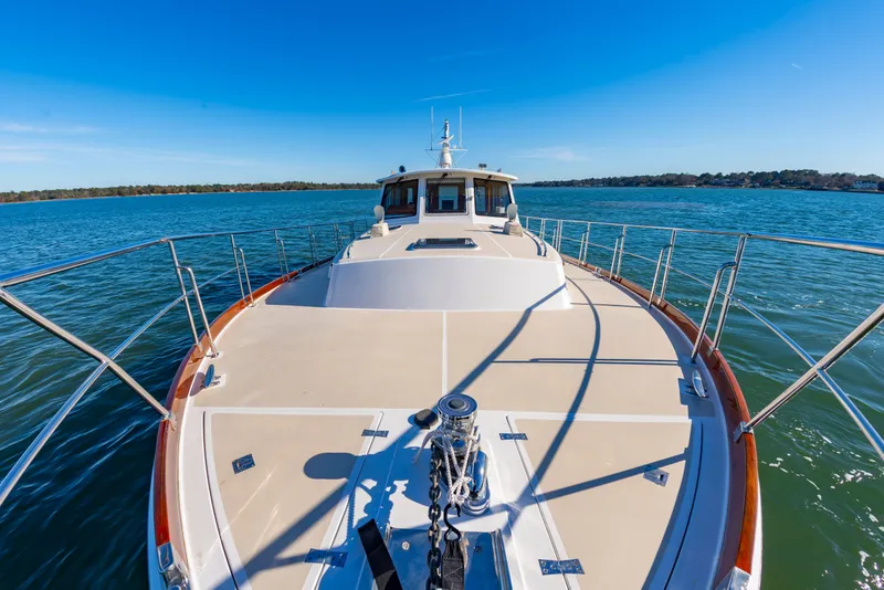 Slide: The Image of Grand Banks 49 Eastbay SX 2005 on calm waters. - 15