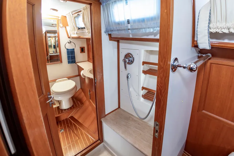 Slide: The Image of Interior view of 2005 Grand Banks 49 Eastbay SX yacht bathroom. - 44