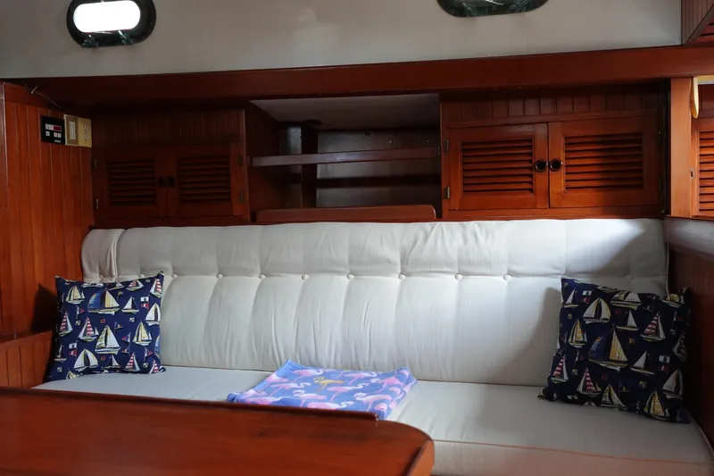 Slide: The Image of Tayana Tayana 37 Ct 1985 - 51