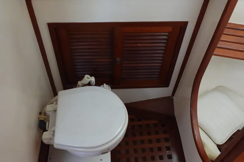 Slide: The Image of Tayana Tayana 37 Ct 1985 - 78