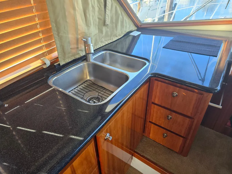 Slide: The Image of Kitchen area on Navigator 44C yacht, year 2005. - 21