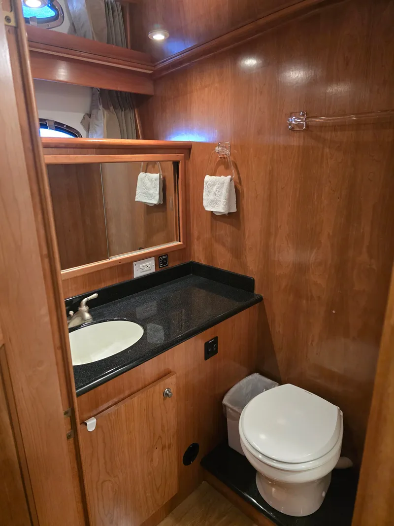 Slide: The Image of Luxurious bathroom in a 2005 Navigator 44C yacht. - 31