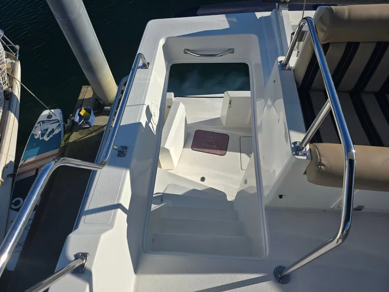 Slide: The Image of Stairway on a 2005 Navigator 44C yacht. - 6