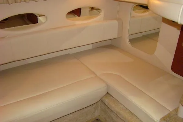 Slide: The Image of Sea Ray 310 Sundancer 2002 - 8