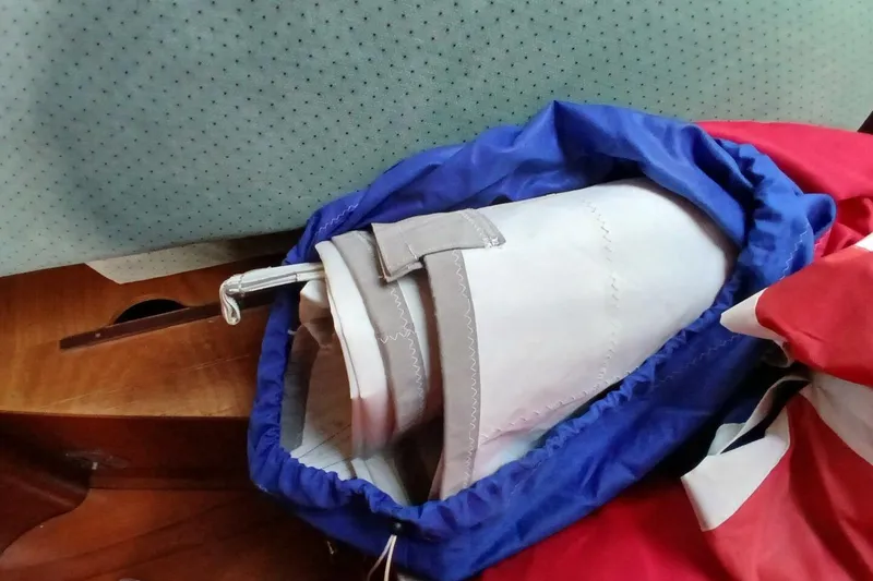 Slide: The Image of Rolled sail in blue bag on Beneteau Oceanis 44 CC, 1994 model. - 69