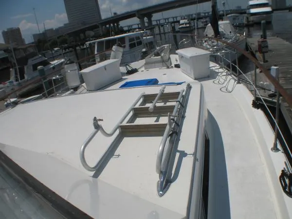 Slide: The Image of Hatteras 58 Yacht Fisherman 1972 - 3