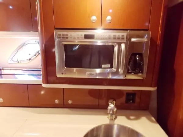 Slide: The Image of Sea Ray 330 Sundancer Inboard Bow Thruster 2008 - 8
