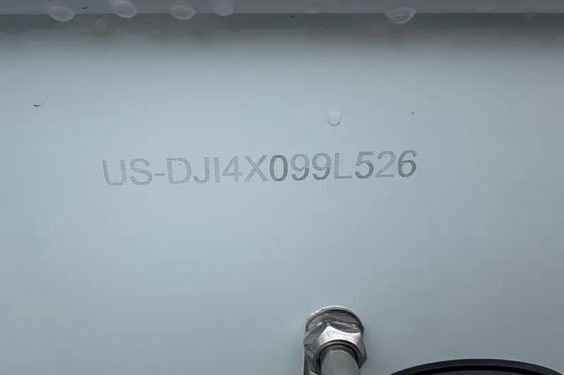 Slide: The Image of Hull identification number on Alera M 25L, 2026 model. - 10